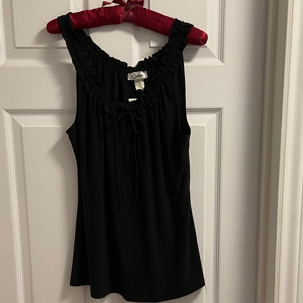 Black Sleeveless Ruffle-Neck Tank Top -